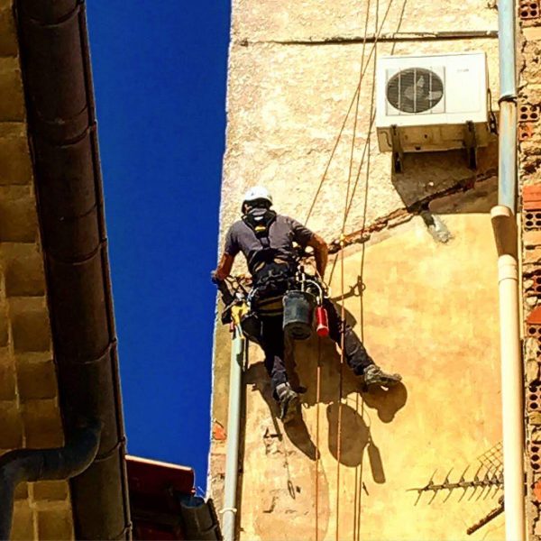 DEMONTAGE TOITURE 02