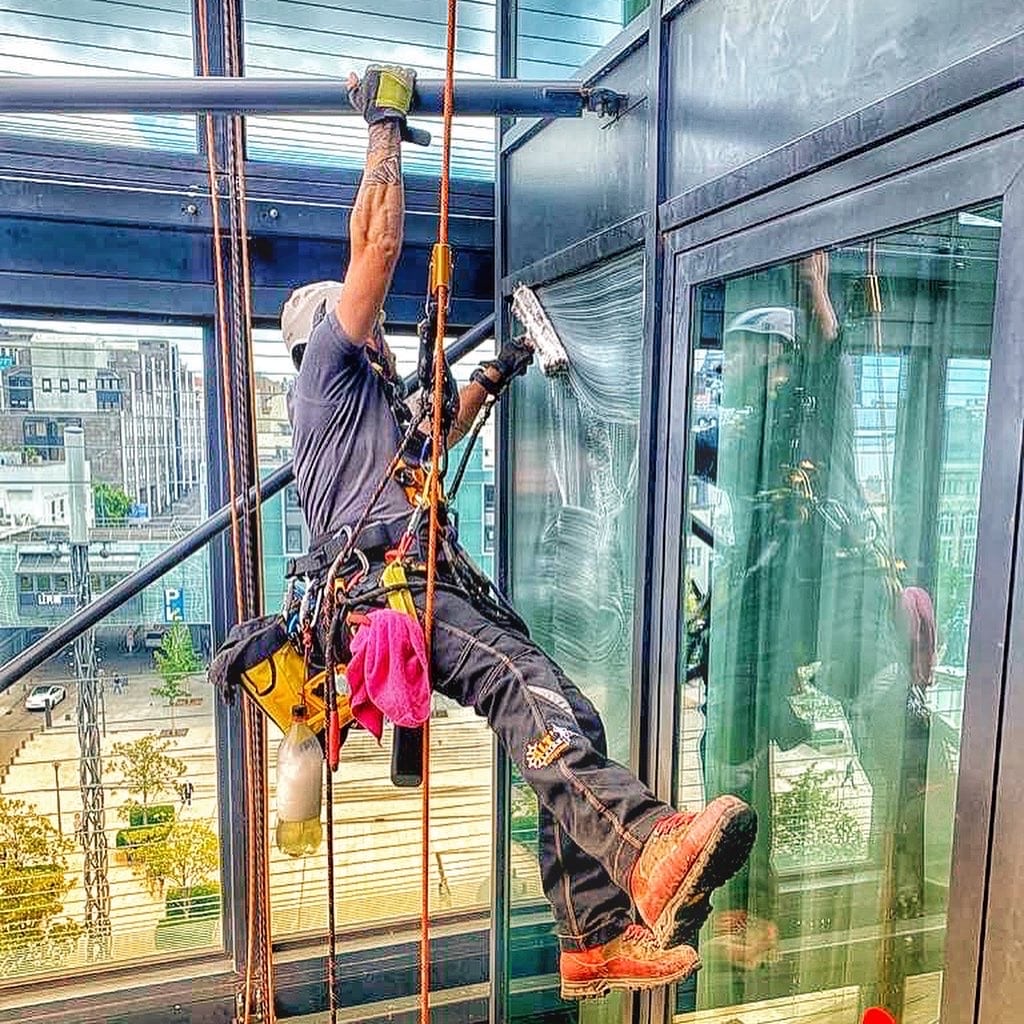 NETTOYAGE 01 - HEADER