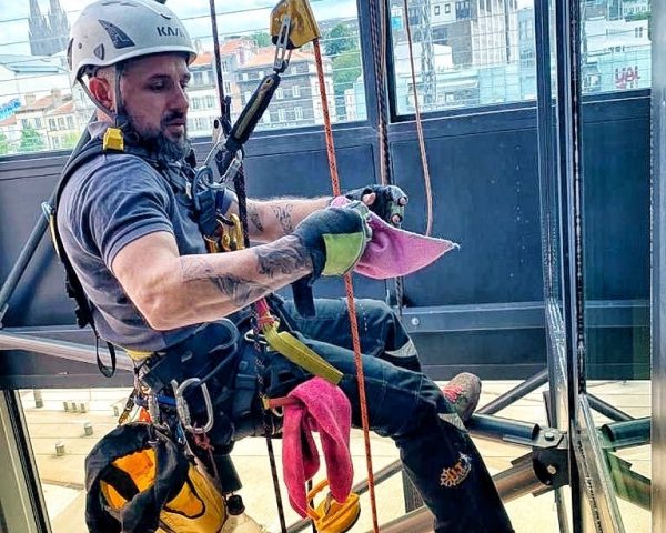 NETTOYAGE MERCURE 04 NETTOYAGE MERCURE 04