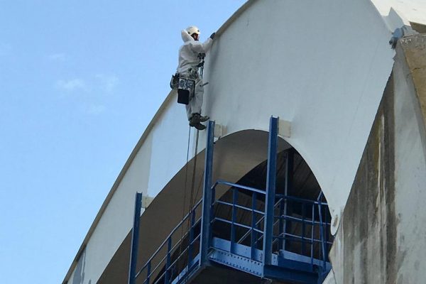 STADE BARRIERE PEINTURE 04