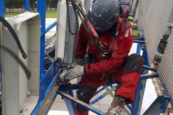 STRUCTURE METALLIQUE 102287513_2572004899780606_4787977699601413589_n